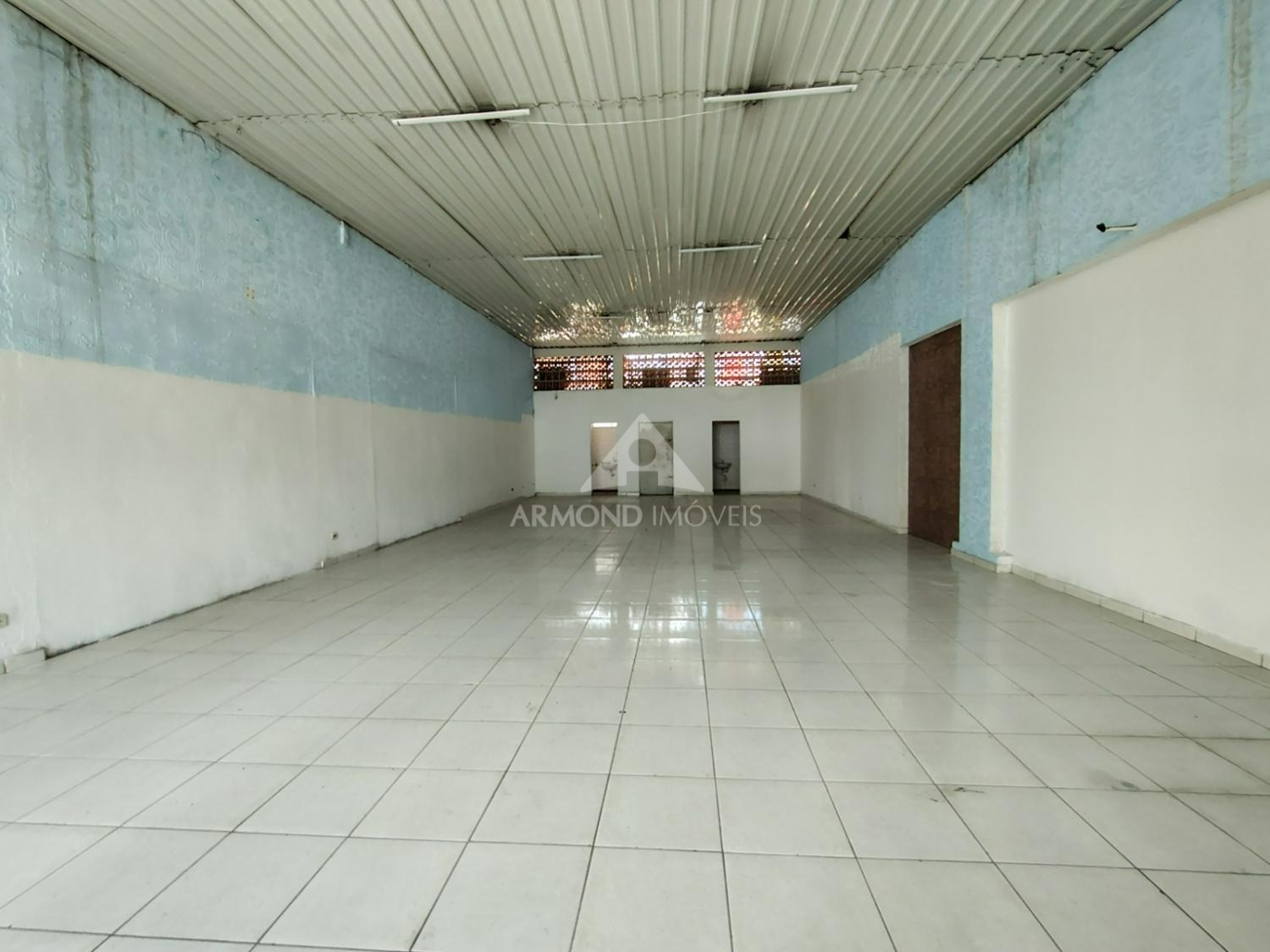 Sala Comercial / Escritorio / Consultório em Centro