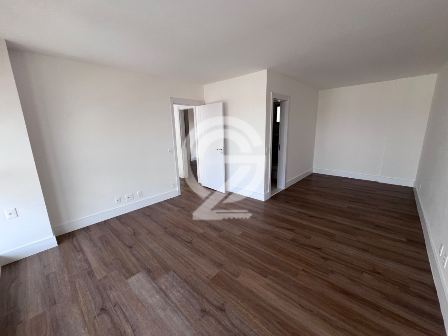 Lindo Apartamento Duplex Cambuí Campinas 193m2 em , Campinas - sp | SoloBR