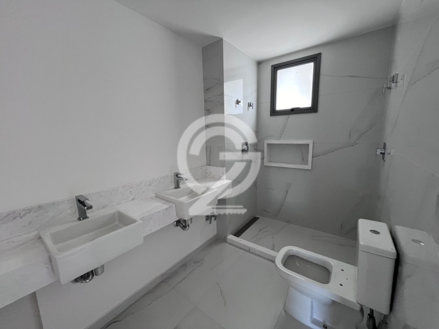 Lindo Apartamento Duplex Cambuí Campinas 193m2 em , Campinas - sp | SoloBR