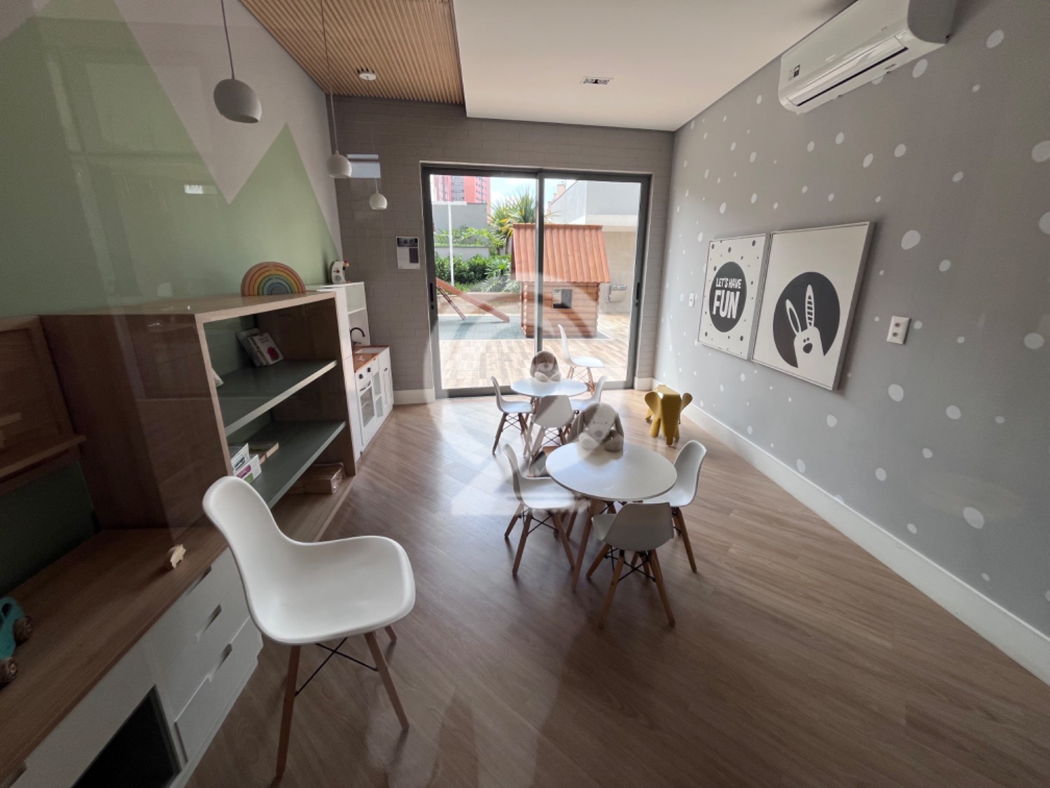 Lindo Apartamento Duplex Cambuí Campinas 193m2 em , Campinas - sp | SoloBR