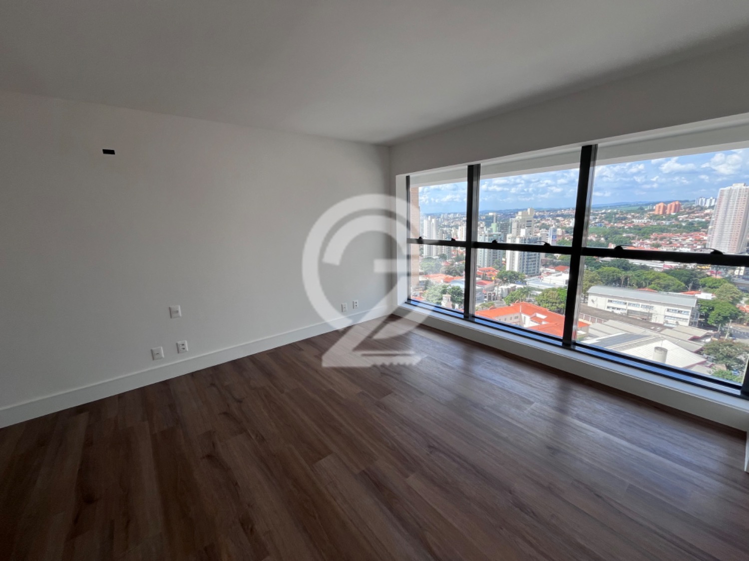 Lindo Apartamento Duplex Cambuí Campinas 193m2 em , Campinas - sp | SoloBR