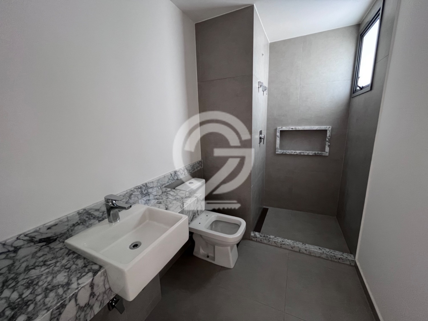 Lindo Apartamento Duplex Cambuí Campinas 193m2 em , Campinas - sp | SoloBR