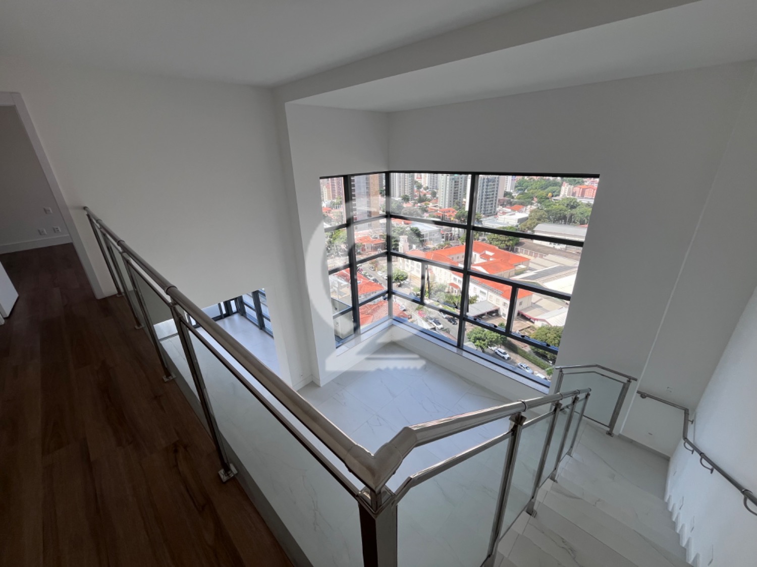 Lindo Apartamento Duplex Cambuí Campinas 193m2 em , Campinas - sp | SoloBR