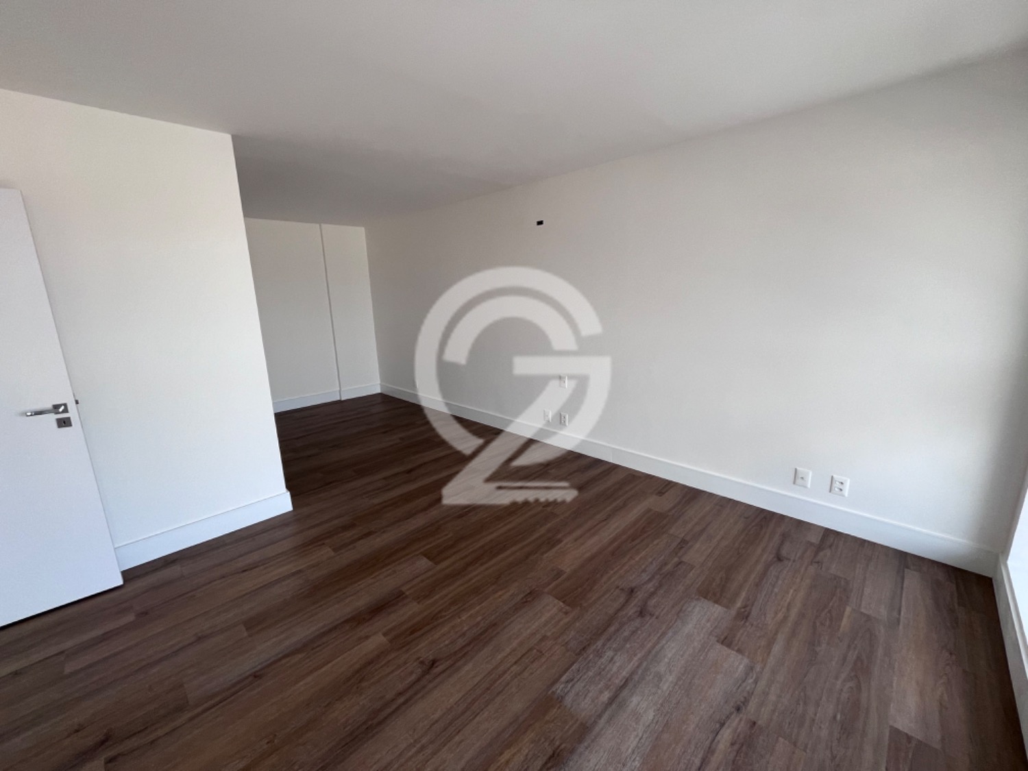 Lindo Apartamento Duplex Cambuí Campinas 193m2 em , Campinas - sp | SoloBR