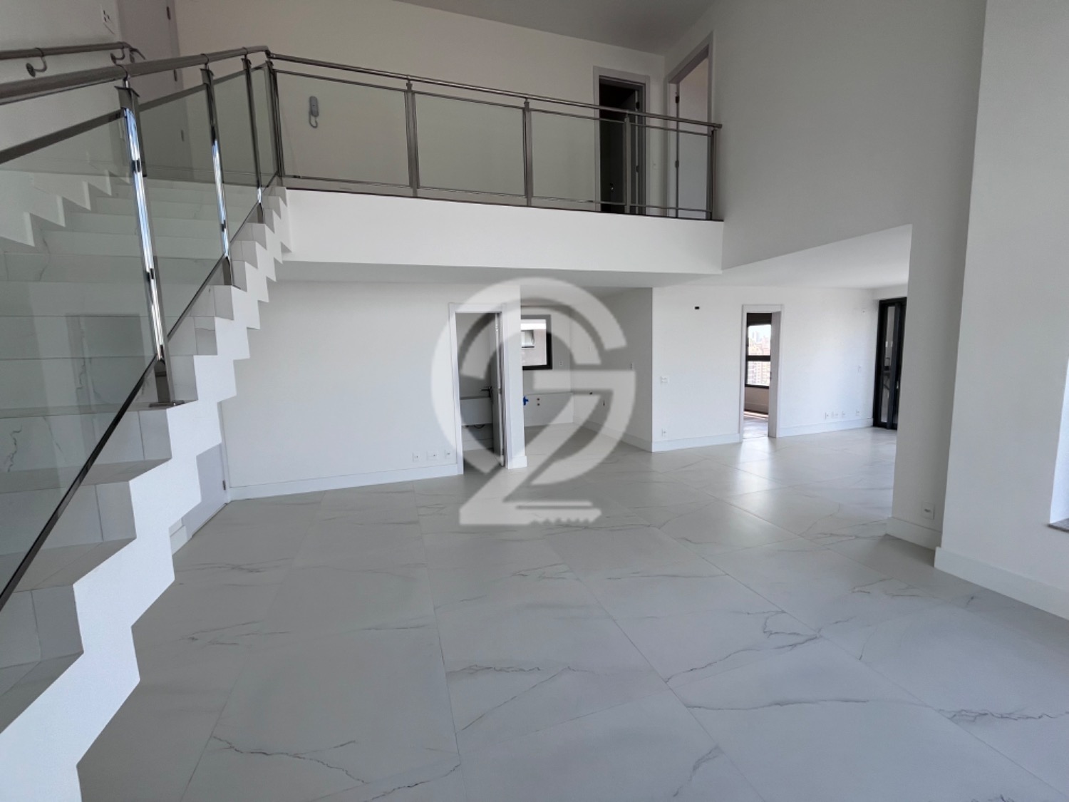 Lindo Apartamento Duplex Cambuí Campinas 193m2 em , Campinas - sp | SoloBR
