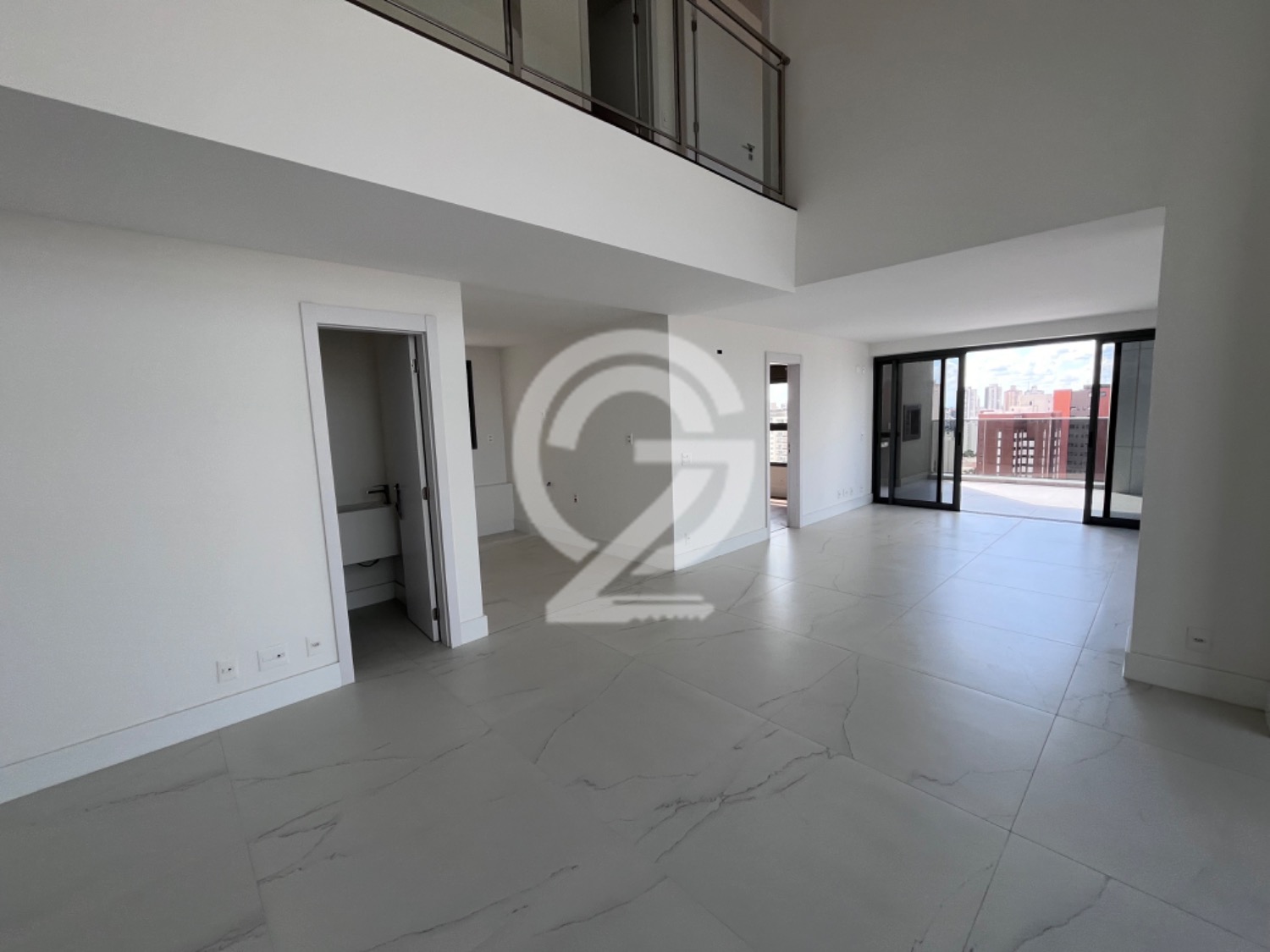 Lindo Apartamento Duplex Cambuí Campinas 193m2 em , Campinas - sp | SoloBR