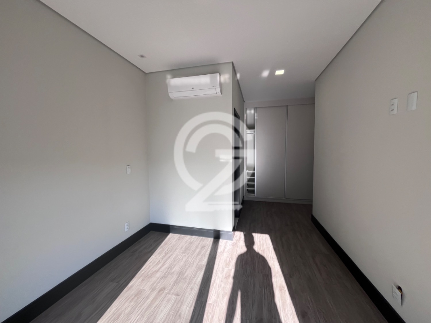 LINDA CASA A VENDA CONDOMÍNIO JARDIM BOTÂNICO - SOUSAS - CAMPINAS-SP em , Campinas - sp | SoloBR