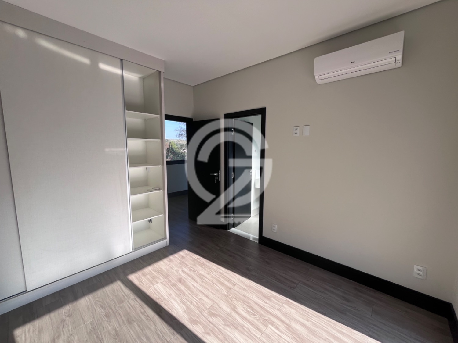 LINDA CASA A VENDA CONDOMÍNIO JARDIM BOTÂNICO - SOUSAS - CAMPINAS-SP em , Campinas - sp | SoloBR