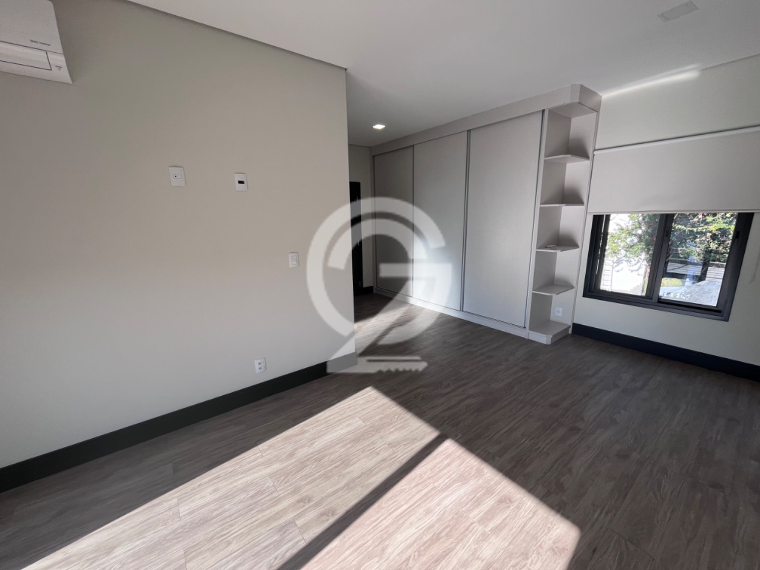 LINDA CASA A VENDA CONDOMÍNIO JARDIM BOTÂNICO - SOUSAS - CAMPINAS-SP em , Campinas - sp | SoloBR