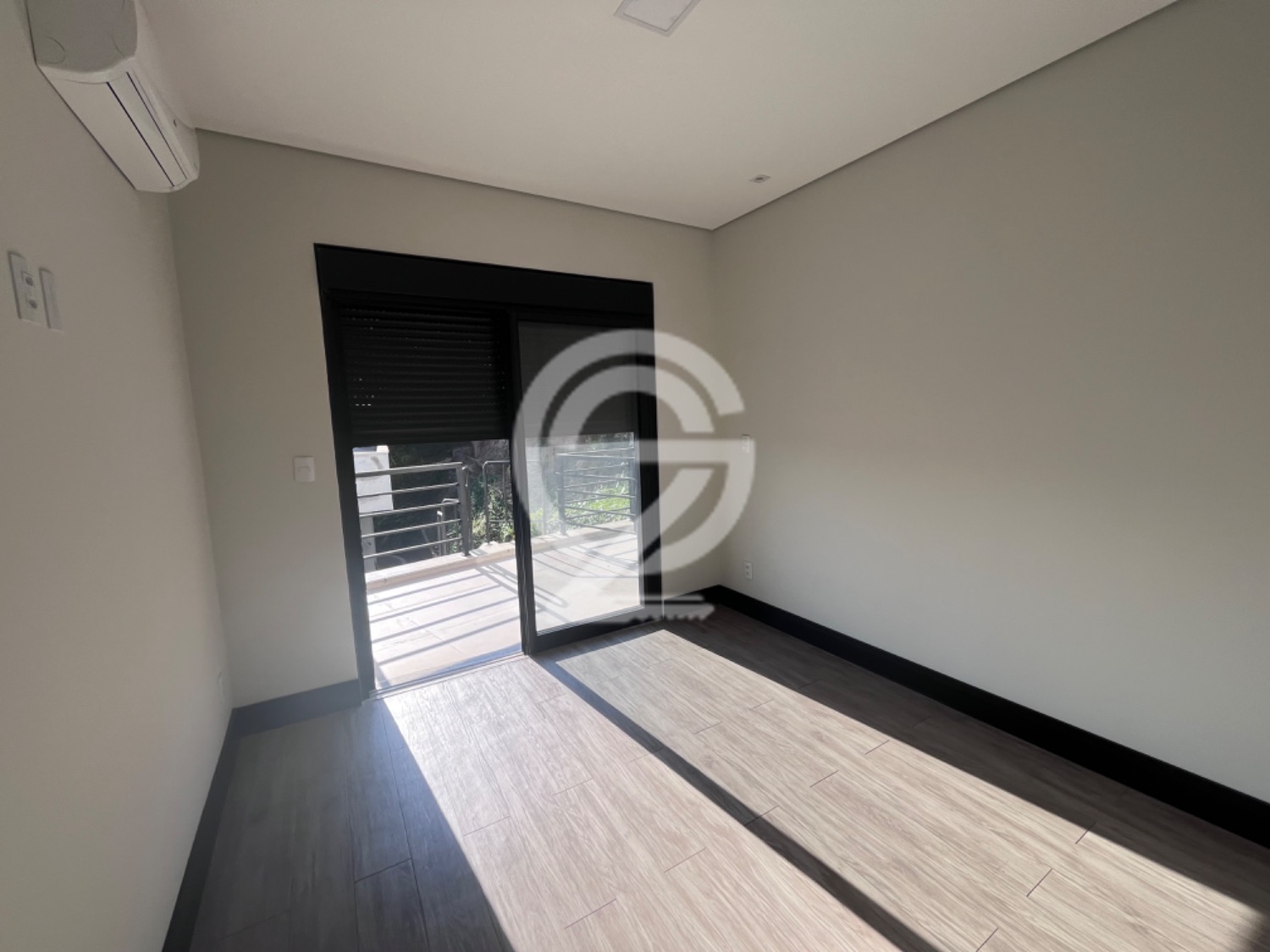 LINDA CASA A VENDA CONDOMÍNIO JARDIM BOTÂNICO - SOUSAS - CAMPINAS-SP em , Campinas - sp | SoloBR