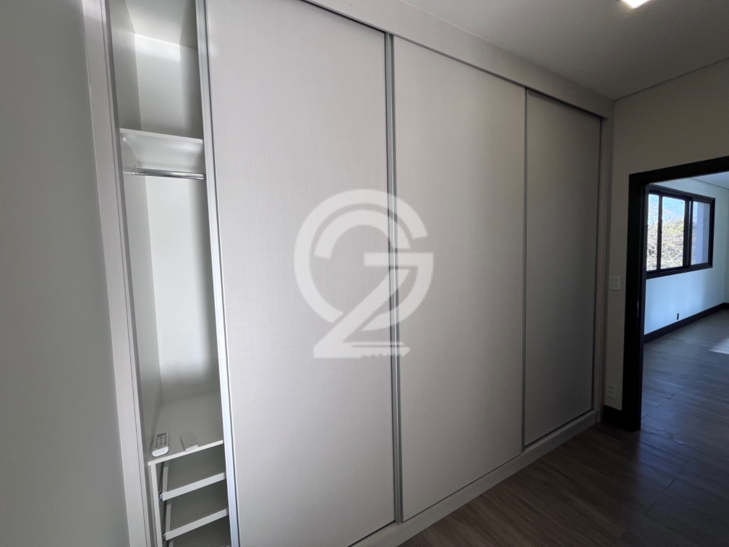 LINDA CASA A VENDA CONDOMÍNIO JARDIM BOTÂNICO - SOUSAS - CAMPINAS-SP em , Campinas - sp | SoloBR
