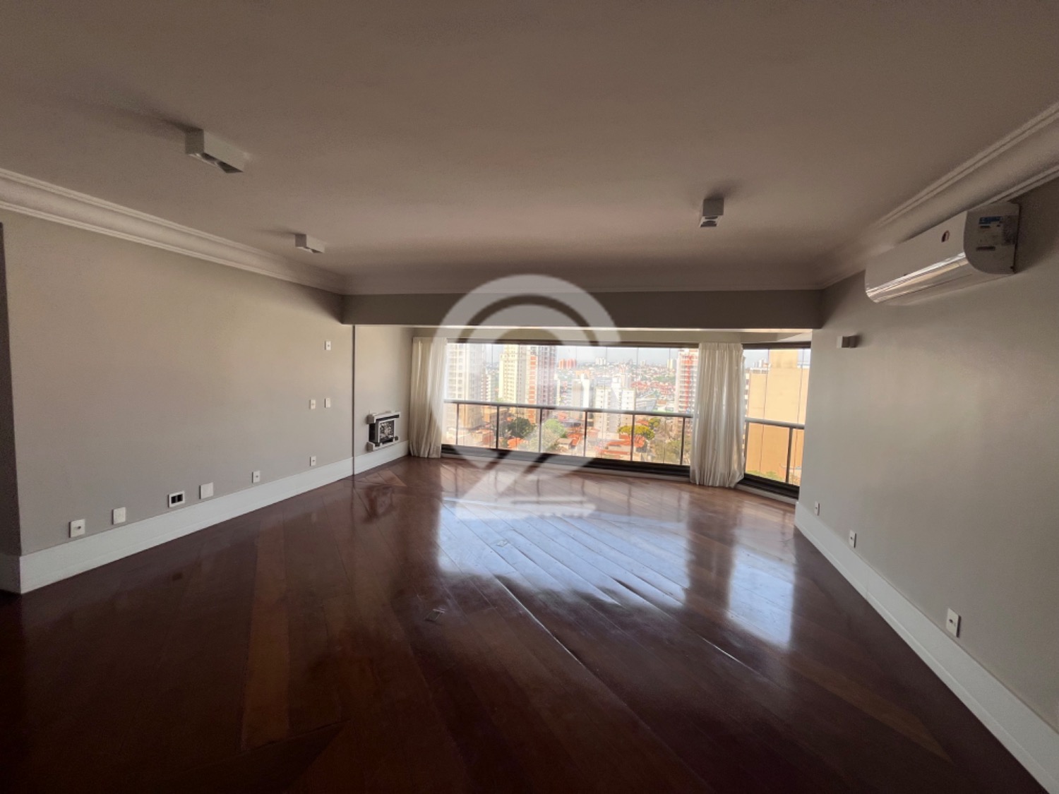 Cobertura com 4 Quartos e 6 banheiros à Venda, 414 m² por R$ 4.000.000 em , Campinas - sp | SoloBR