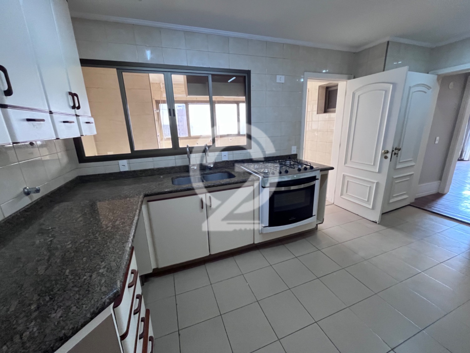 Cobertura com 4 Quartos e 6 banheiros à Venda, 414 m² por R$ 4.000.000 em , Campinas - sp | SoloBR