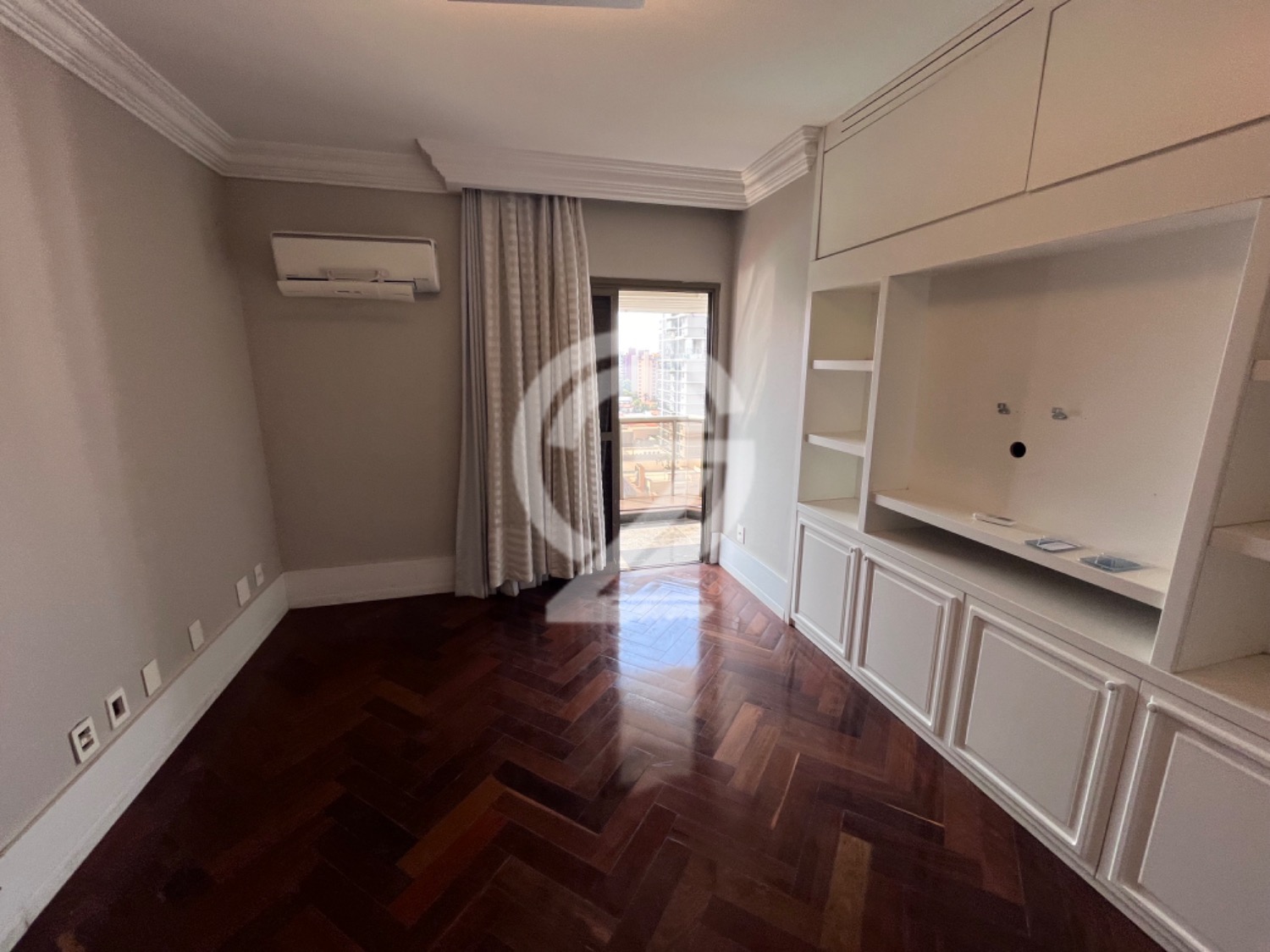 Cobertura com 4 Quartos e 6 banheiros à Venda, 414 m² por R$ 4.000.000 em , Campinas - sp | SoloBR