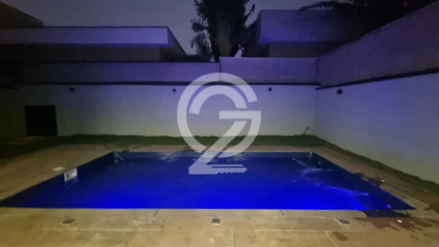 CASA À VENDA  no Condomínio Terras do Cancioneiro em , Paulínia - sp | SoloBR