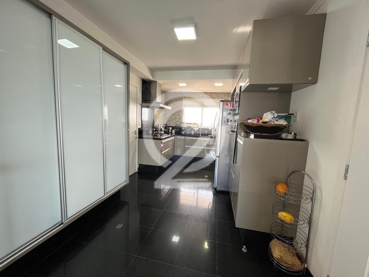 Apartamento SEMI MOBILIADO  3 Quartos Sendo 3 suites à Venda e Locação, 162 m² por R$ 1.850.000 em , Campinas - sp | SoloBR