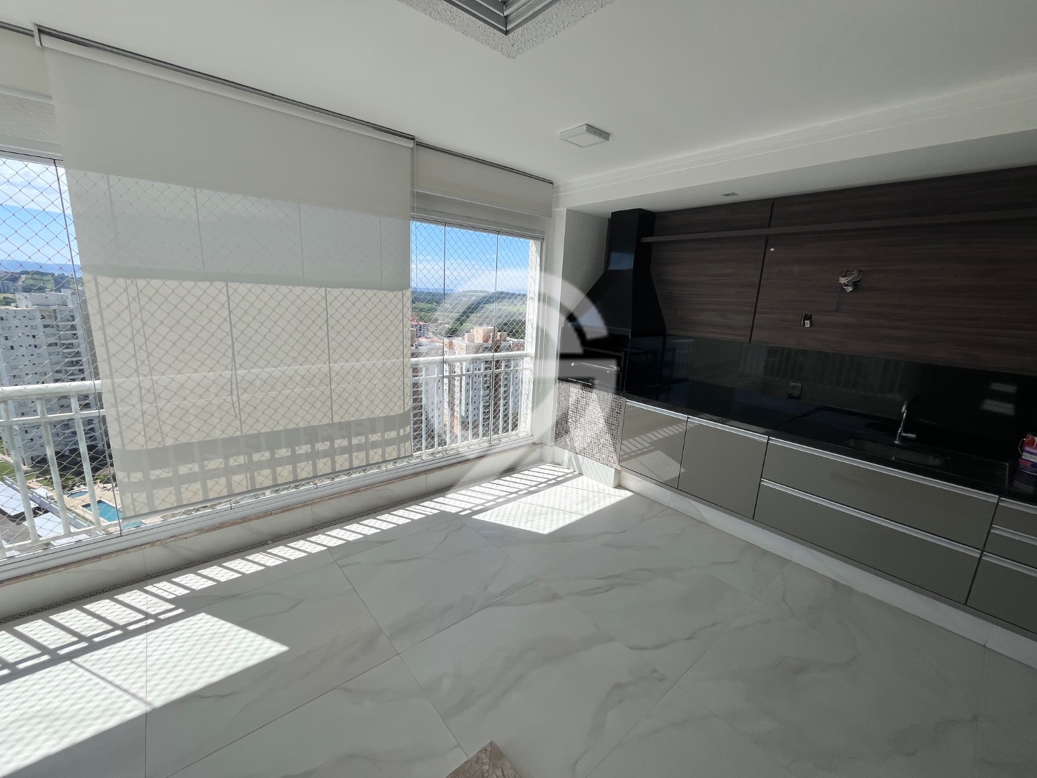 Apartamento SEMI MOBILIADO  3 Quartos Sendo 3 suites à Venda e Locação, 162 m² por R$ 1.850.000 em , Campinas - sp | SoloBR