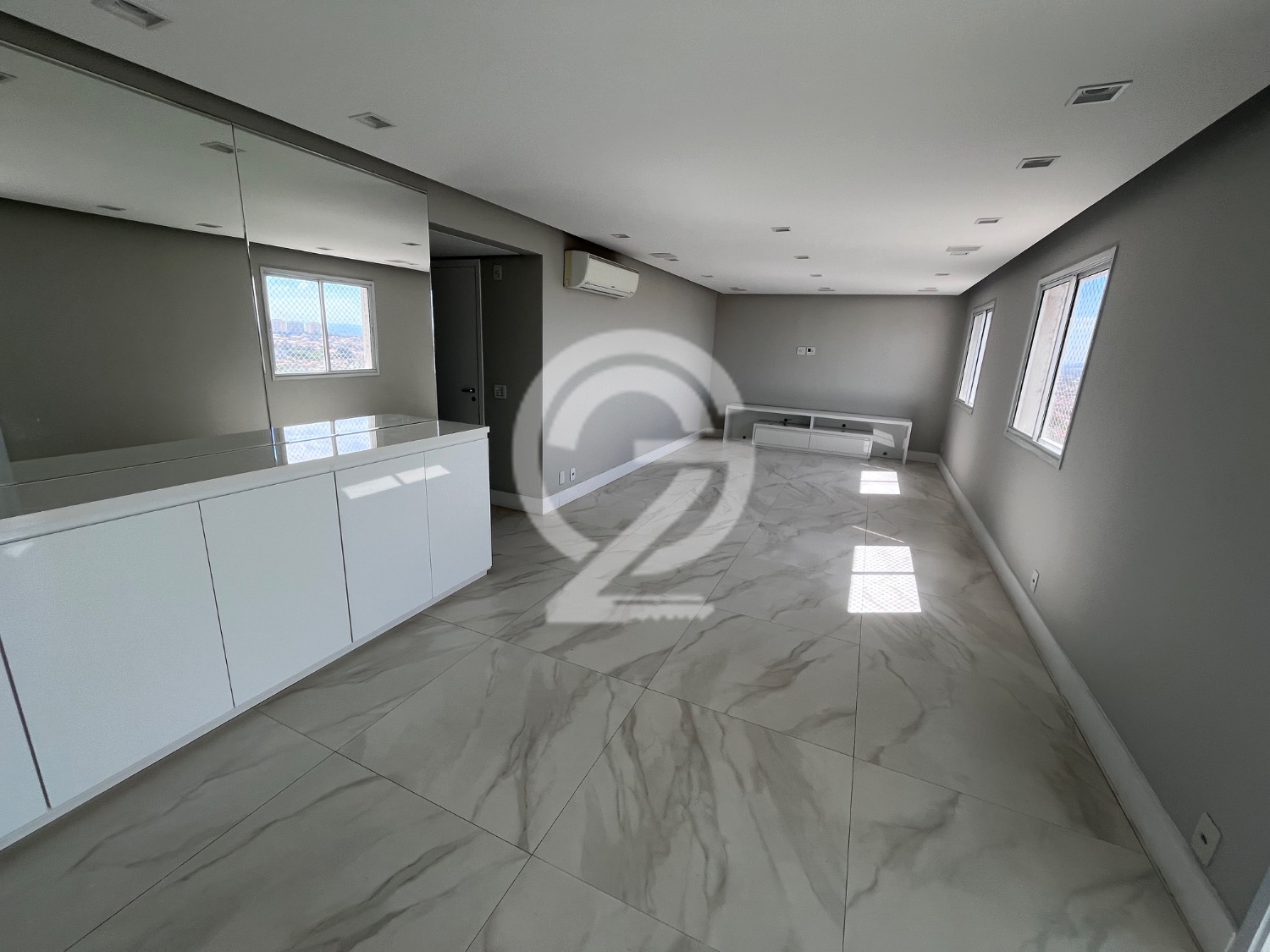 Apartamento SEMI MOBILIADO  3 Quartos Sendo 3 suites à Venda e Locação, 162 m² por R$ 1.850.000 em , Campinas - sp | SoloBR