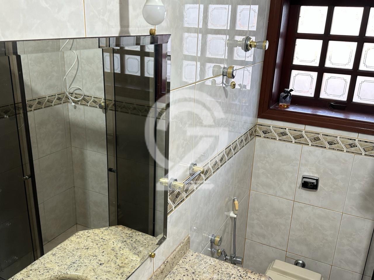 Casa com 2 Quartos e 3 banheiros à Venda, 280 m² por R$ 1.100.000 em , Campinas - sp | SoloBR