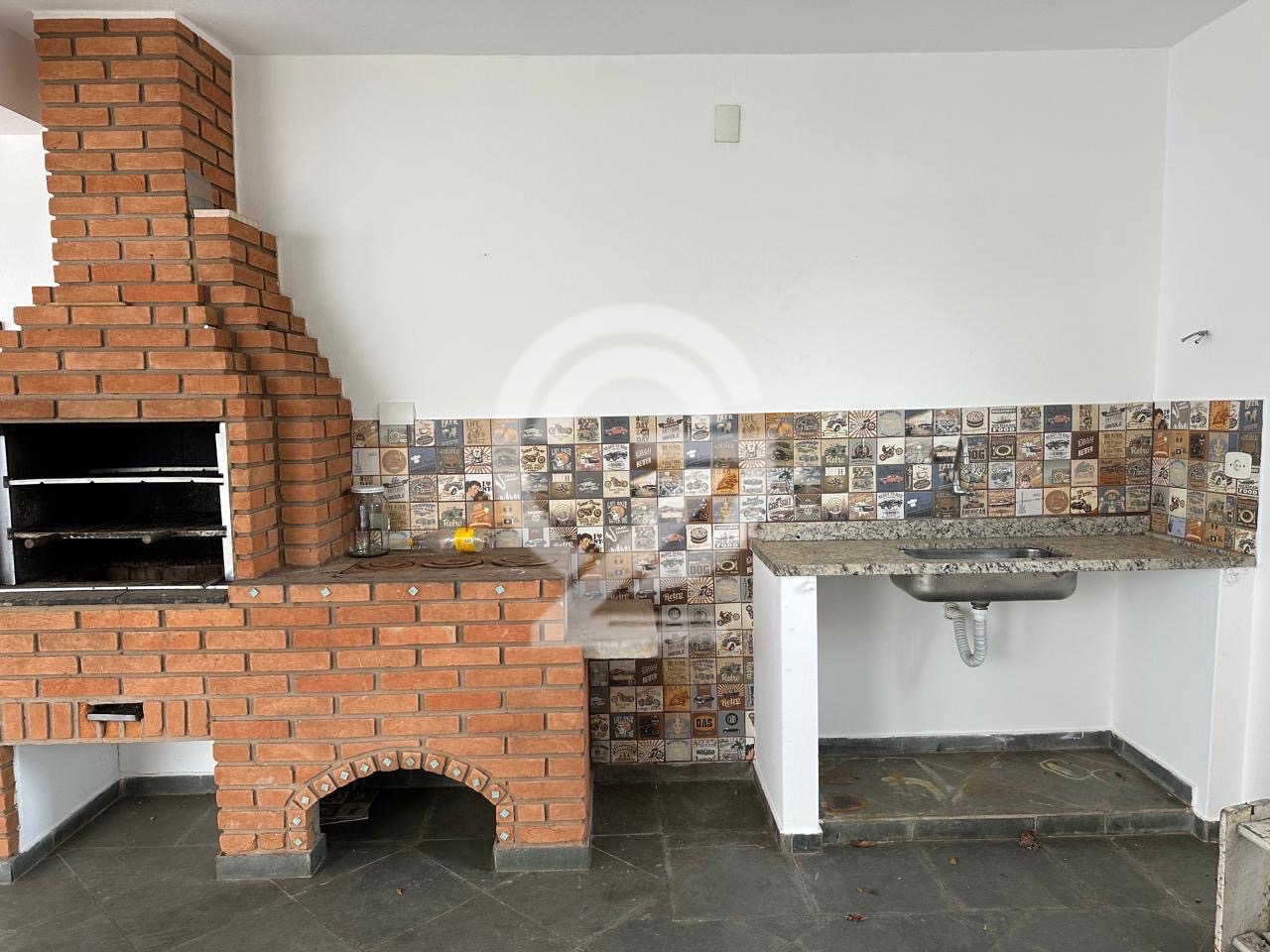 Casa com 2 Quartos e 3 banheiros à Venda, 280 m² por R$ 1.100.000 em , Campinas - sp | SoloBR