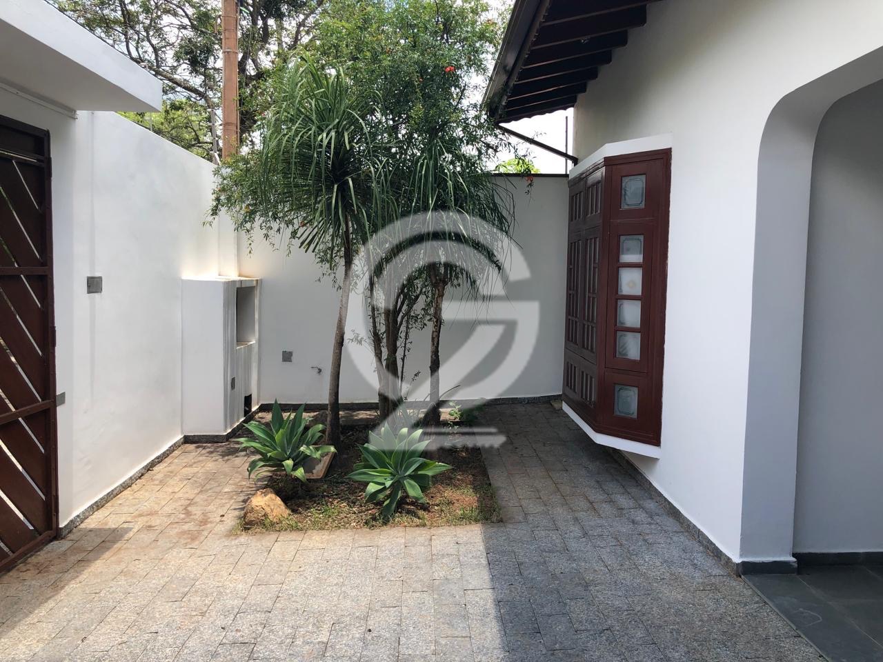 Casa com 2 Quartos e 3 banheiros à Venda, 280 m² por R$ 1.100.000 em , Campinas - sp | SoloBR