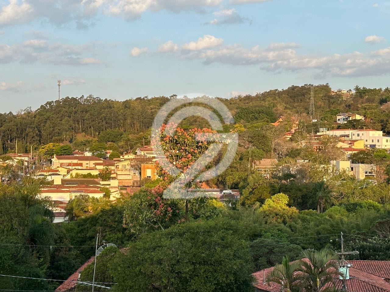 Casa com 2 Quartos e 3 banheiros à Venda, 280 m² por R$ 1.100.000 em , Campinas - sp | SoloBR