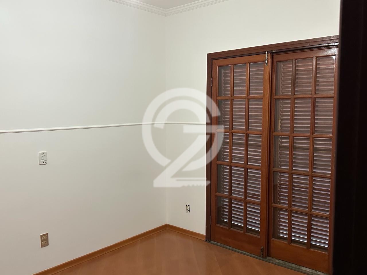 Casa com 2 Quartos e 3 banheiros à Venda, 280 m² por R$ 1.100.000 em , Campinas - sp | SoloBR