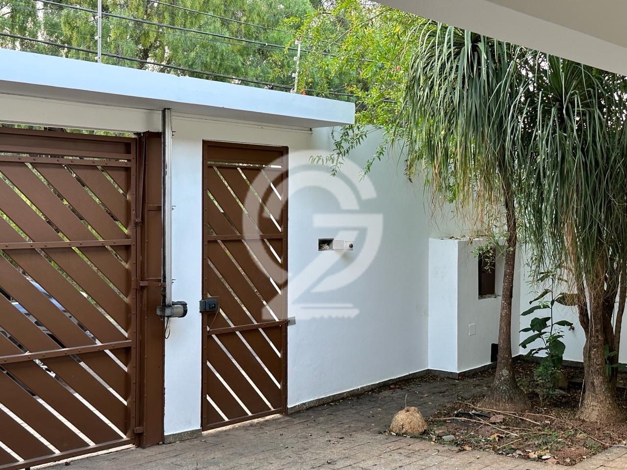 Casa com 2 Quartos e 3 banheiros à Venda, 280 m² por R$ 1.100.000 em , Campinas - sp | SoloBR