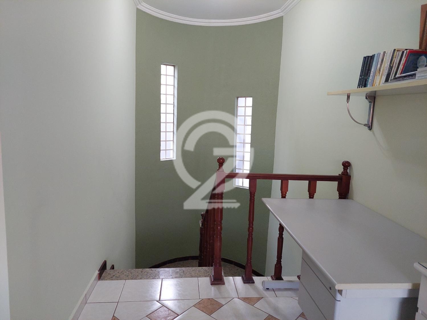 Sobrado com 3 Quartos e 3 banheiros à Venda, 212 m² por R$ 998.000 em , Campinas - sp | SoloBR
