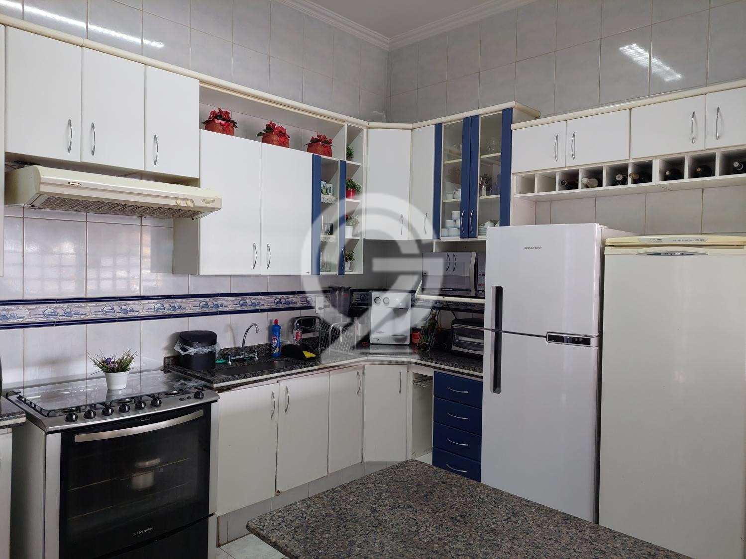 Sobrado com 3 Quartos e 3 banheiros à Venda, 212 m² por R$ 998.000 em , Campinas - sp | SoloBR