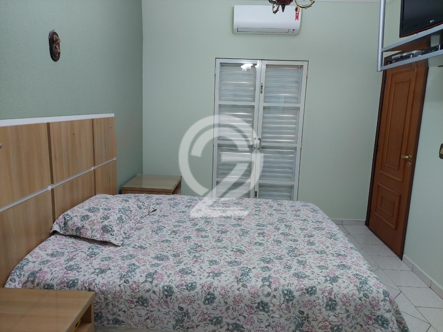 Sobrado com 3 Quartos e 3 banheiros à Venda, 212 m² por R$ 998.000 em , Campinas - sp | SoloBR