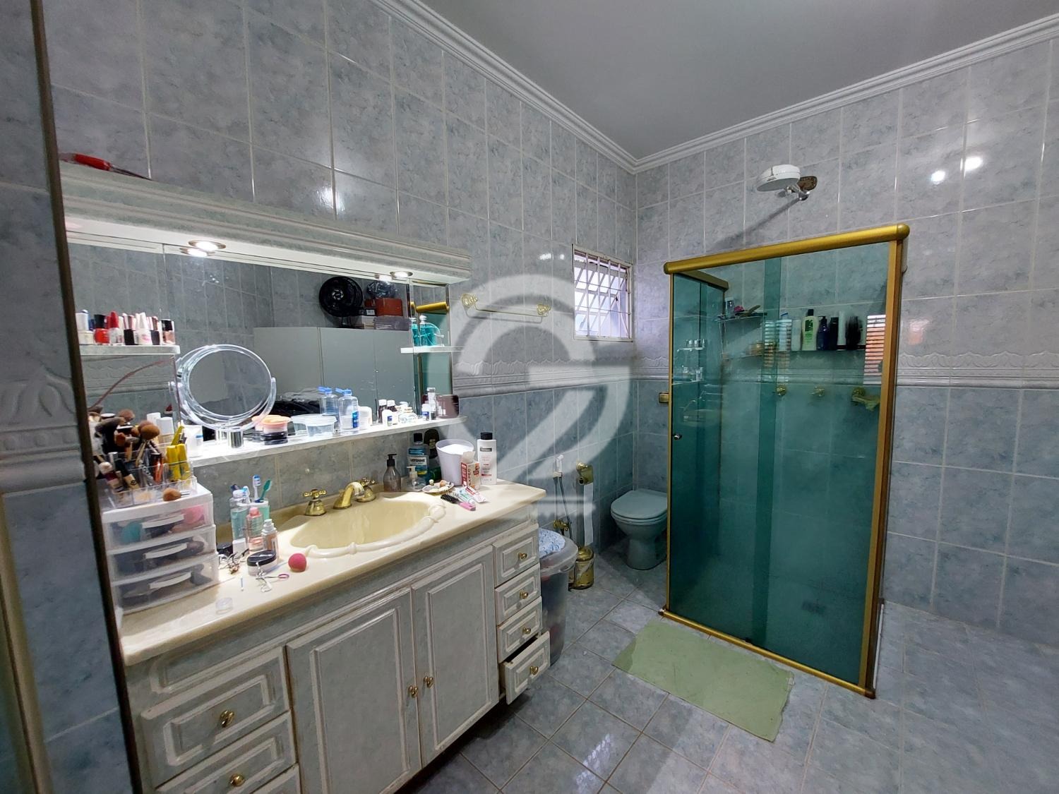 Sobrado com 3 Quartos e 3 banheiros à Venda, 212 m² por R$ 998.000 em , Campinas - sp | SoloBR