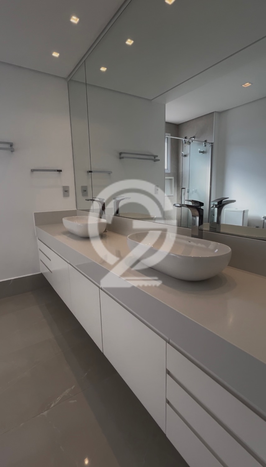 Apartamento com 3 Quartos e 4 banheiros à Venda, 213 m² por R$ 3.600.000 em , Campinas - sp | SoloBR