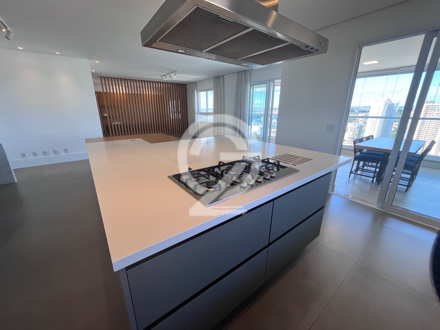 Apartamento com 3 Quartos e 4 banheiros à Venda, 213 m² por R$ 3.600.000 em , Campinas - sp | SoloBR