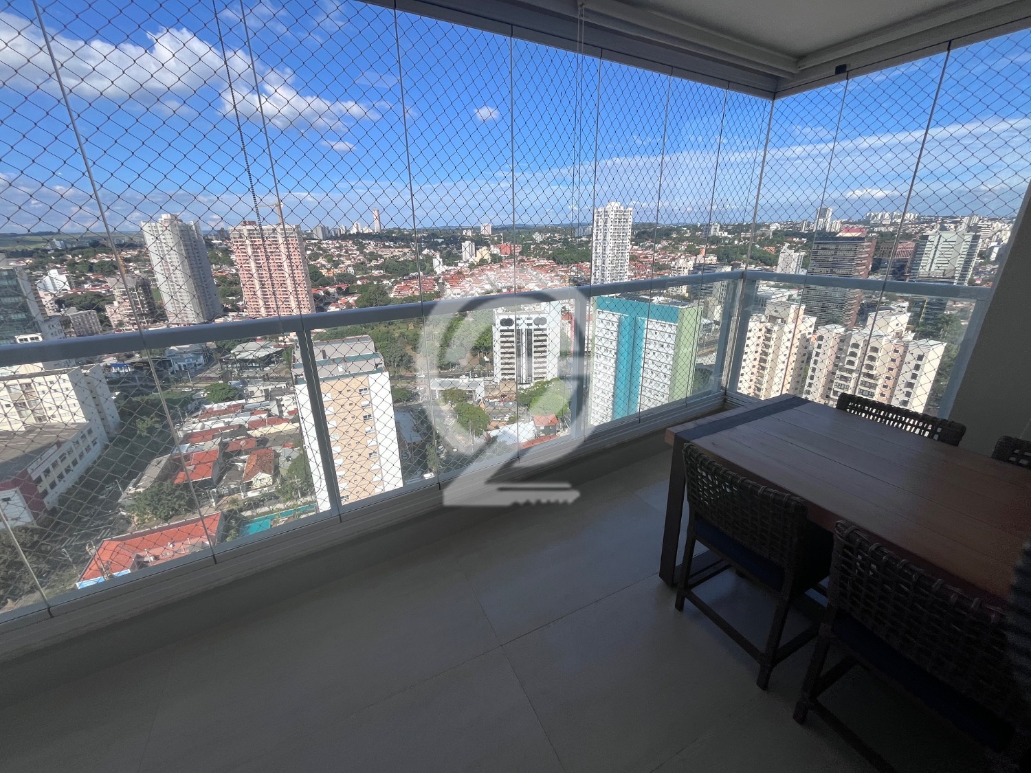 Apartamento com 3 Quartos e 4 banheiros à Venda, 213 m² por R$ 3.600.000 em , Campinas - sp | SoloBR