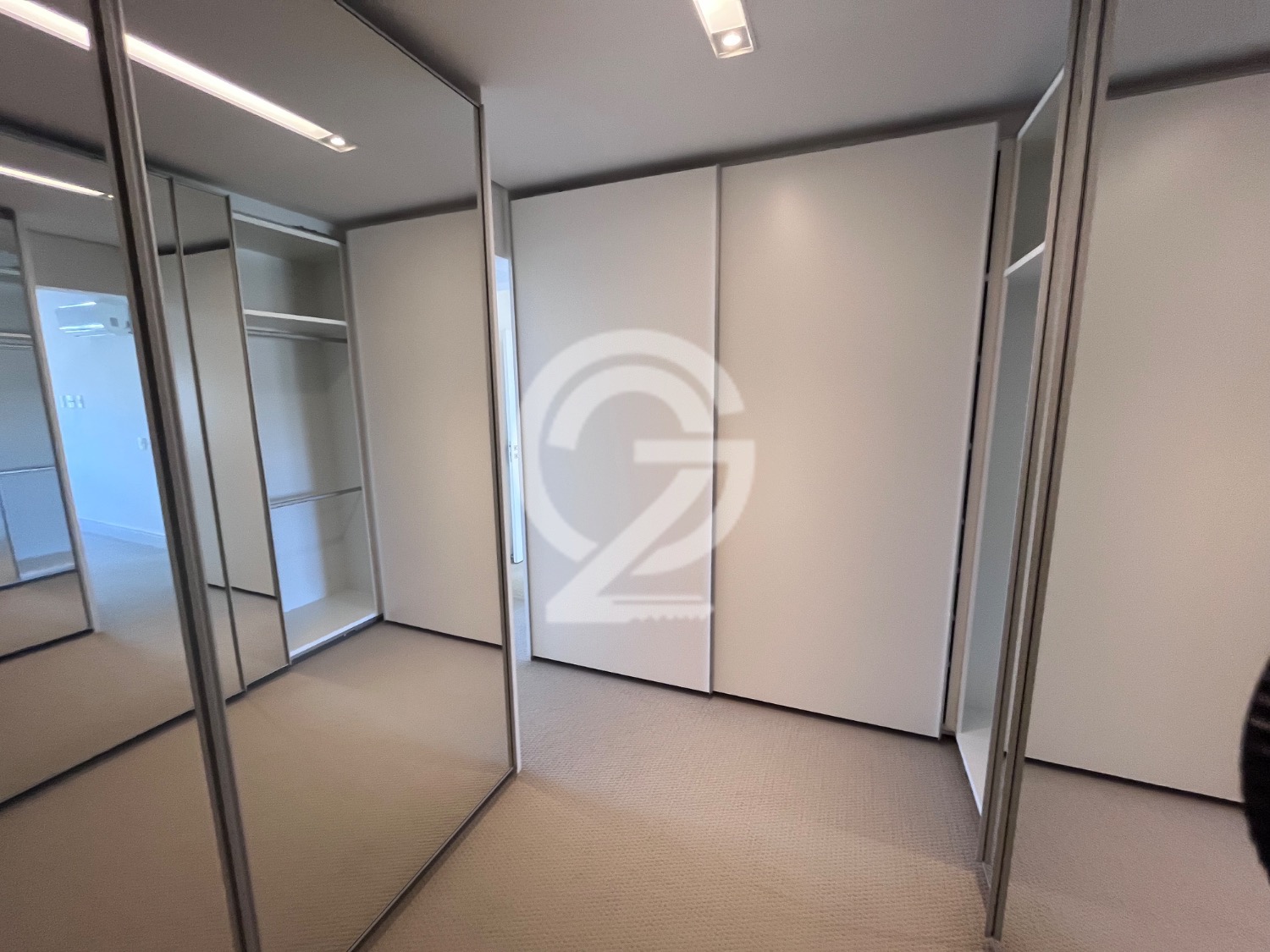 Apartamento com 3 Quartos e 4 banheiros à Venda, 213 m² por R$ 3.600.000 em , Campinas - sp | SoloBR