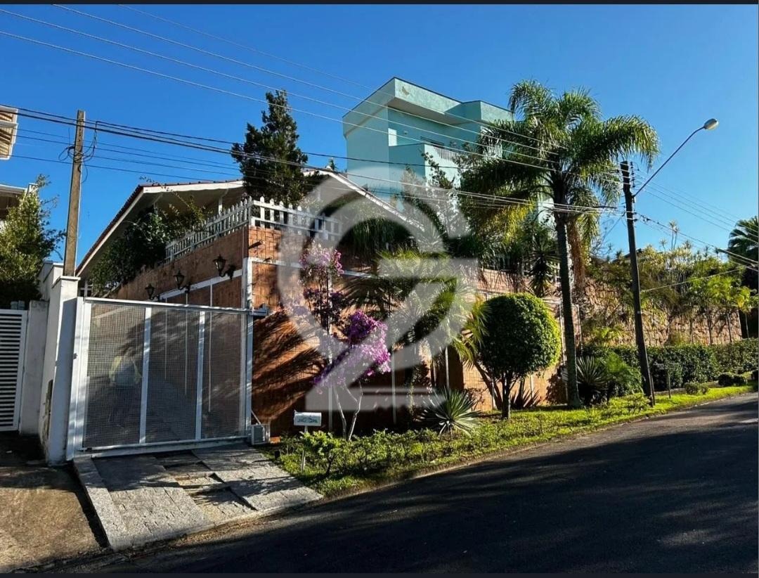 Casa para alugar em condomínio de alto nível, tranquilo e cercado de natureza em Sousas. em , Campinas - sp | SoloBR