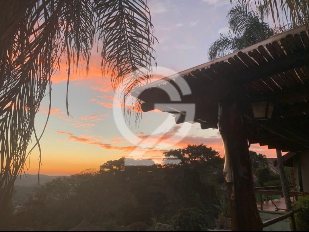 Casa com Quintal Espaçoso para Locação no Condomínio Alpes de Vinhedo – Vinhedo/SP em , Vinhedo - sp | SoloBR