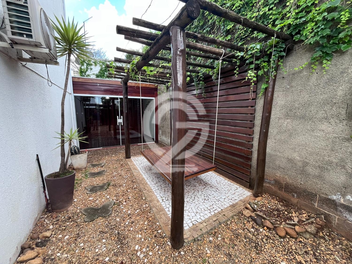 Town House Térrea e Totalmente Mobiliada para Locação no Residencial Villa Bela – Campinas/SP em , Campinas - sp | SoloBR