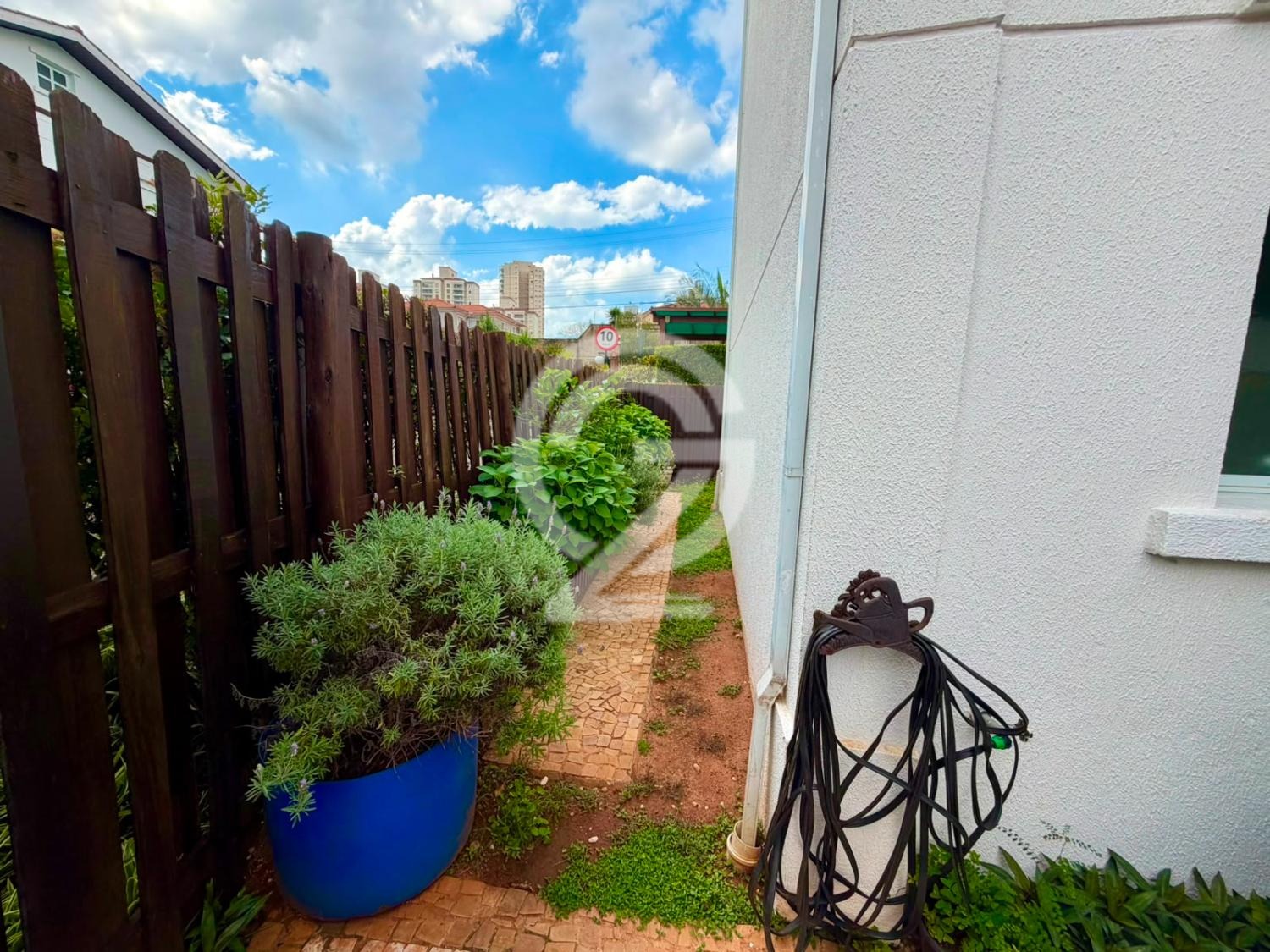 Town House Térrea e Totalmente Mobiliada para Locação no Residencial Villa Bela – Campinas/SP em , Campinas - sp | SoloBR