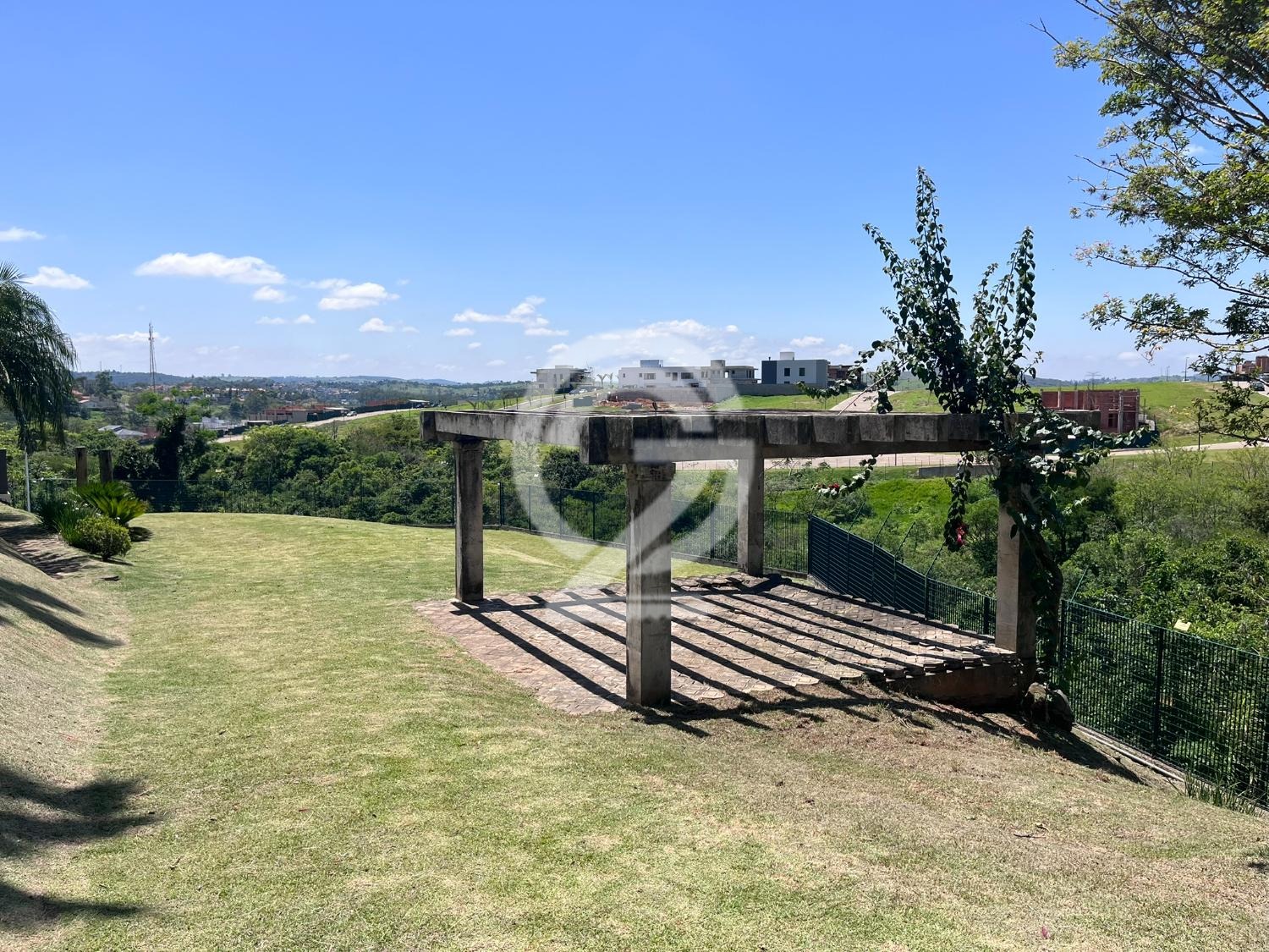 Lote à Venda com 1.008m² – Condomínio Ville Sainte Hélène | Campinas/SP em , Campinas - sp | SoloBR