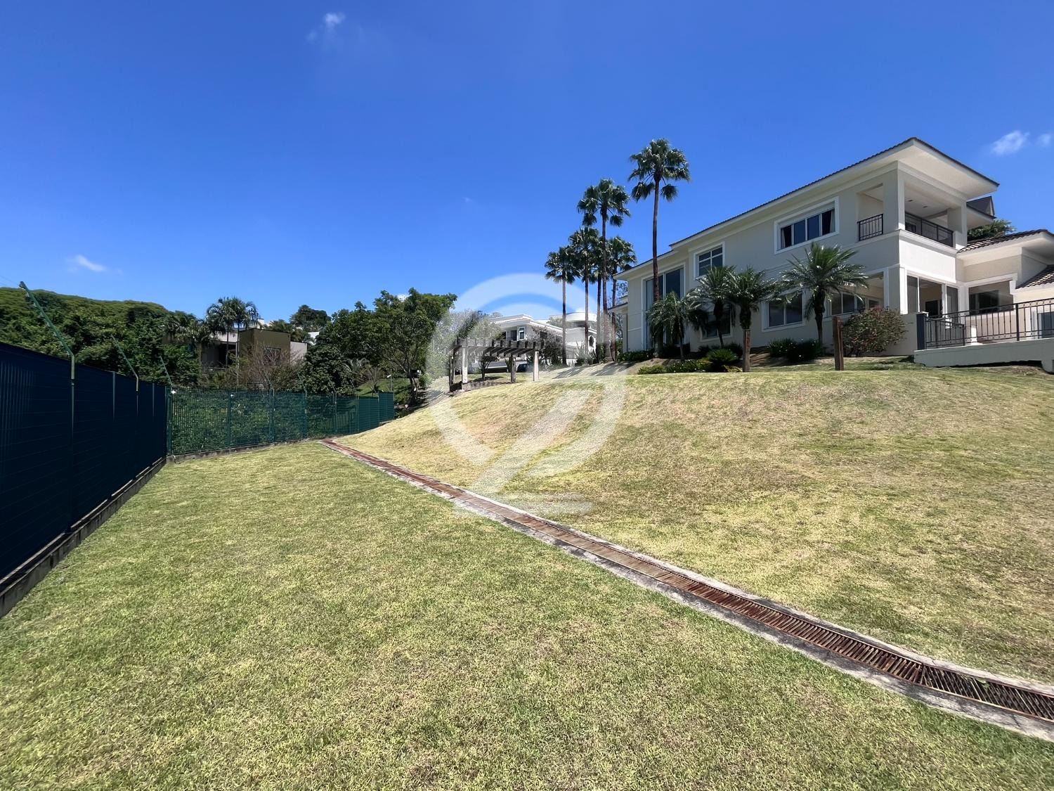 Lote à Venda com 1.008m² – Condomínio Ville Sainte Hélène | Campinas/SP em , Campinas - sp | SoloBR