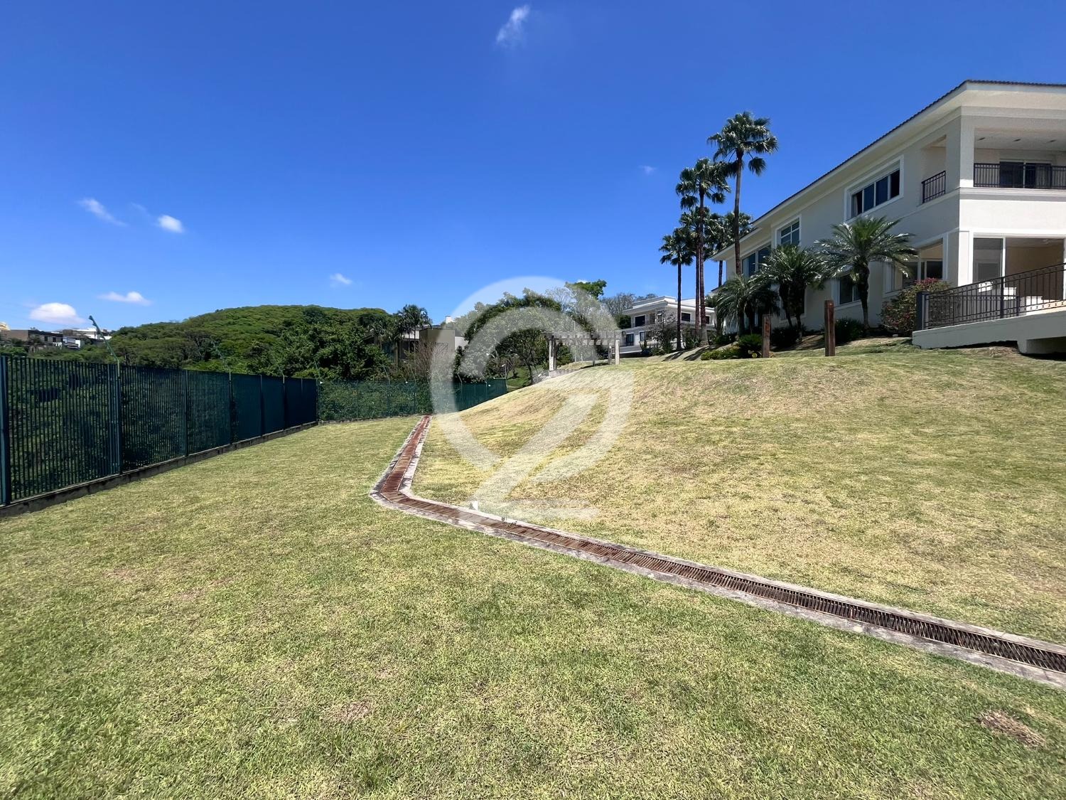 Lote à Venda com 1.008m² – Condomínio Ville Sainte Hélène | Campinas/SP em , Campinas - sp | SoloBR